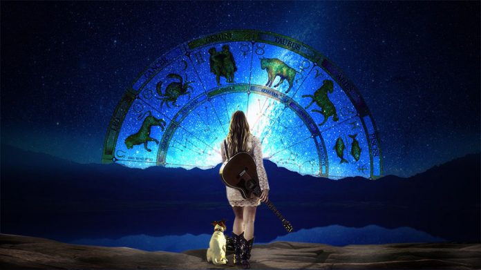 Zodiako ženklas viduryje moteris su šuneliu