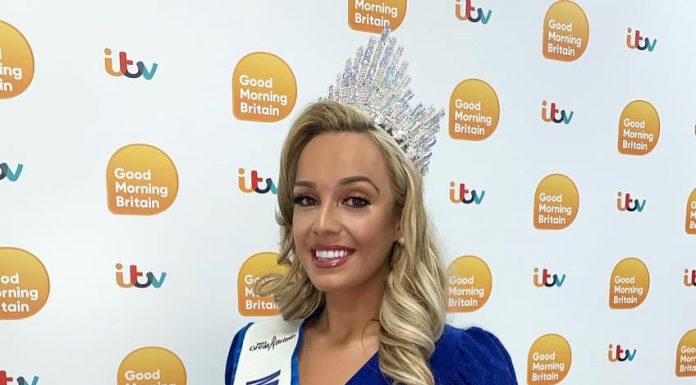 Skyrybos su mylimuoju išėjo į naudą: mergina atsikratė 51 kg ir laimėjo „Mis Didžioji Britanija -2020“ titulą