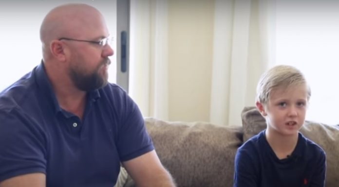 7 metų berniukas parašė laišką šeichui, kurio paprašė padėti grįžti mamai namo