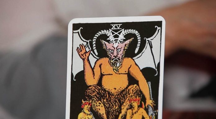 Taro kortų prognozės pagal Zodiako ženklus balandžio 19 – 25 dienomis