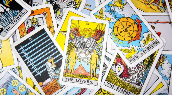 Taro kortų prognozės pagal Zodiako ženklus spalio 4 – 10 dienomis