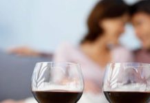 Ar tiesa, kad raudonasis vynas ir kitas alkoholis padeda virškinimui?
