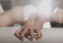 Kodėl masturbuodamasi patiriu orgazmą, o su vaikinu ne?