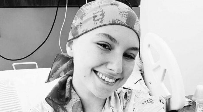 19-metė nuomonės formuotoja, sirgusi nepagydoma vėžio forma, mirė praėjus kelioms savaitėms po to, kai parašė širdį veriantį laišką savo kūdikiui sūnui