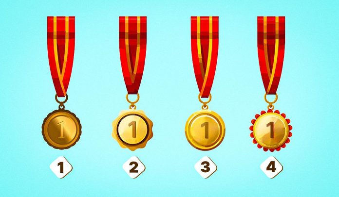 4 medaliai